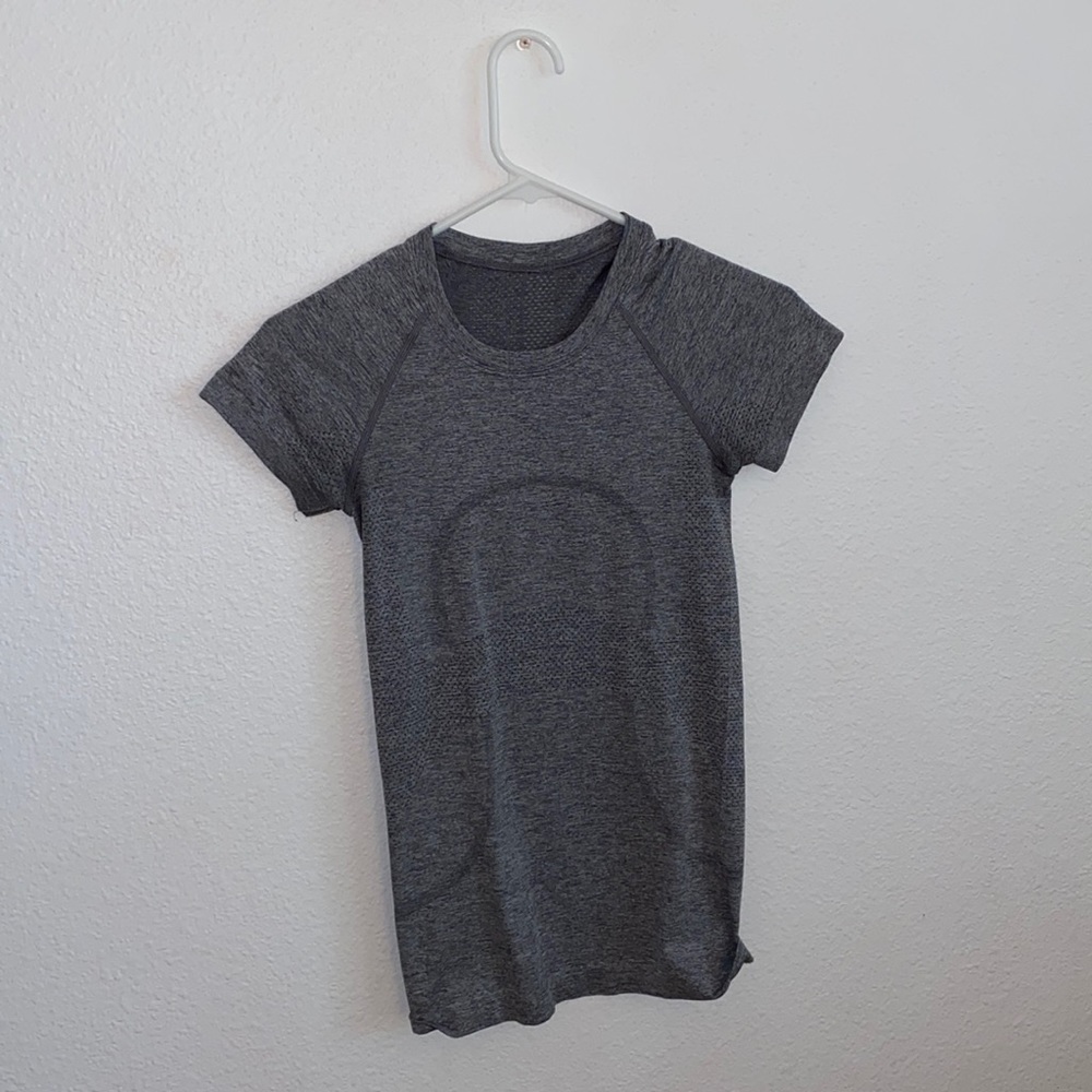 lululemon gray swifley tech size 2